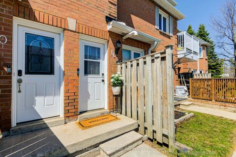 Photo 33 at 16 - 502 ESSA Road, Holly, Barrie