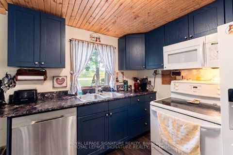 Photo 5 at 17 Mustard Street, Rural Uxbridge, Uxbridge