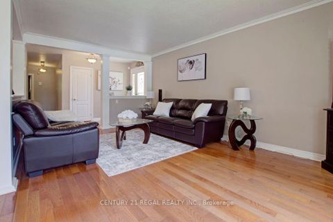 Photo 3 at 14 Thorpe Road, Richview, Toronto