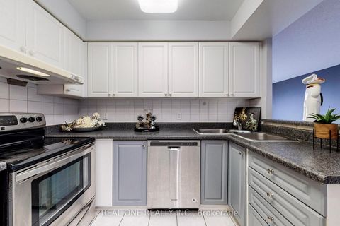 Photo 17 at 1203 - 88 Grandview Way, Willowdale East, Toronto