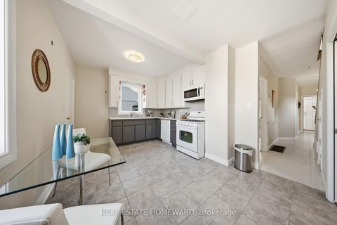 Photo 12 at 259 Woodmount Avenue, East York, Toronto