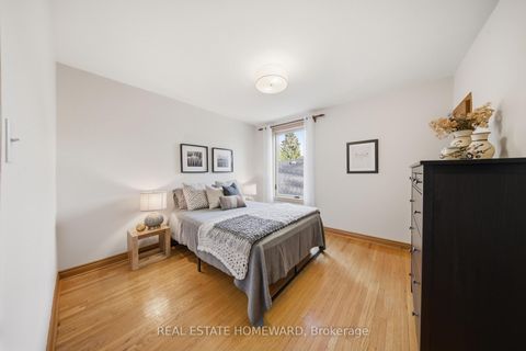 Photo 18 at 259 Woodmount Avenue, East York, Toronto