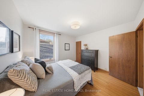 Photo 19 at 259 Woodmount Avenue, East York, Toronto