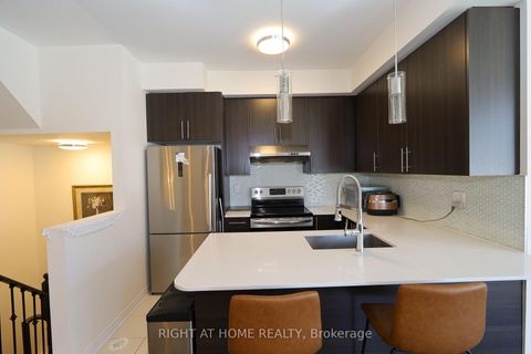Photo 5 at 14 - 1255 Bridletowne Circle, L'Amoreaux, Toronto