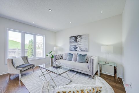 Photo 10 at 65 Westcliffe Crescent, Jefferson, Richmond Hill