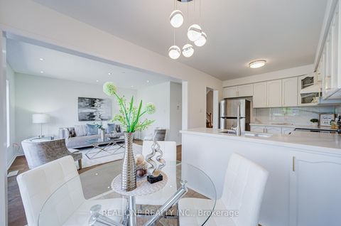 Photo 16 at 65 Westcliffe Crescent, Jefferson, Richmond Hill