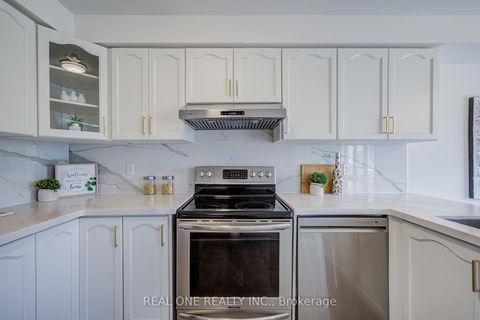 Photo 19 at 65 Westcliffe Crescent, Jefferson, Richmond Hill