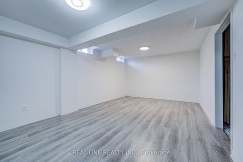 Photo 36 at 65 Westcliffe Crescent, Jefferson, Richmond Hill