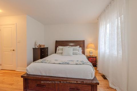 Photo 4 at 28 Camps Lane, West Hill, Toronto