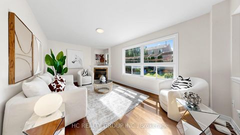 Photo 10 at 23 Brookeview Drive, Aurora Highlands, Aurora