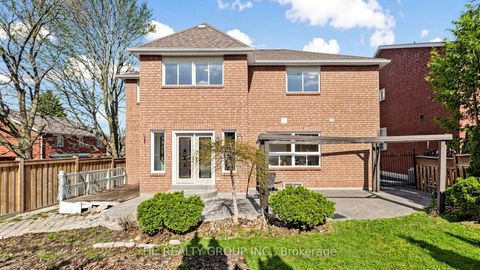 Photo 44 at 23 Brookeview Drive, Aurora Highlands, Aurora