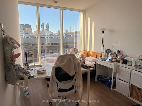 Photo 4 at 605 - 203 College Street, Chinatown, Toronto