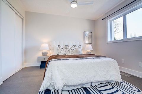 Photo 13 at 22 Stiles Avenue, Bayview Northeast, Aurora