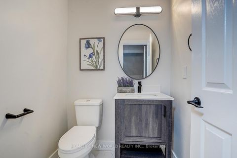 Photo 19 at 22 Stiles Avenue, Bayview Northeast, Aurora