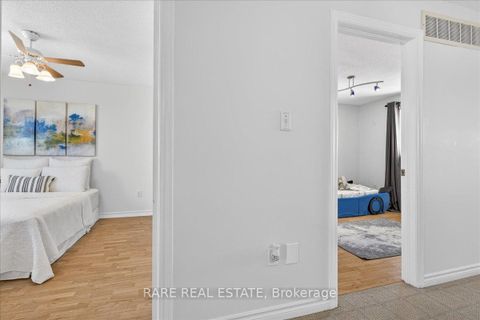 Photo 31 at 28 Hawkins Drive, Ardagh, Barrie