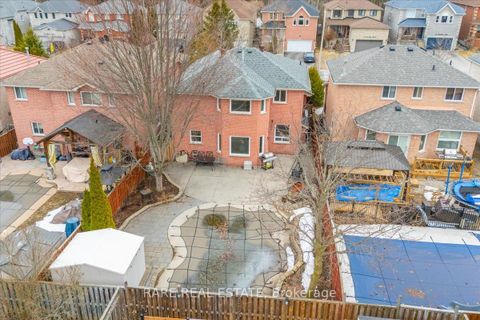 Photo 46 at 28 Hawkins Drive, Ardagh, Barrie