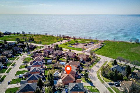 Photo 4 at 33 Love Crescent, South West, Ajax