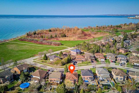 Photo 5 at 33 Love Crescent, South West, Ajax