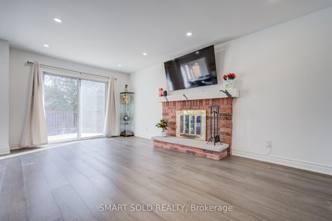 Photo 14 at 33 Love Crescent, South West, Ajax