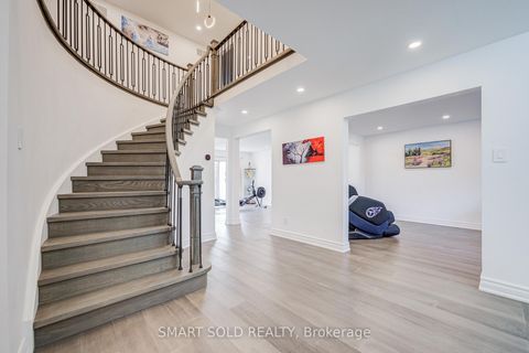 Photo 22 at 33 Love Crescent, South West, Ajax