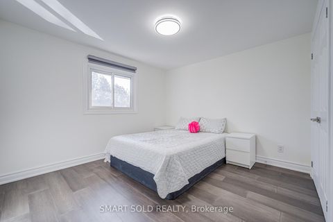 Photo 28 at 33 Love Crescent, South West, Ajax