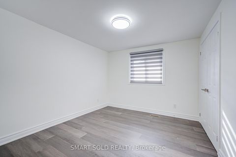 Photo 31 at 33 Love Crescent, South West, Ajax