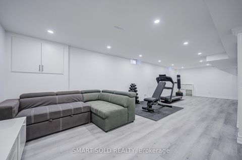 Photo 38 at 33 Love Crescent, South West, Ajax