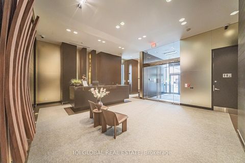 Photo 3 at 406 - 478 King Street W, Waterfront Communities C1, Toronto