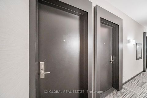 Photo 6 at 406 - 478 King Street W, Waterfront Communities C1, Toronto