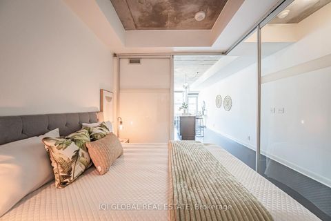 Photo 17 at 406 - 478 King Street W, Waterfront Communities C1, Toronto