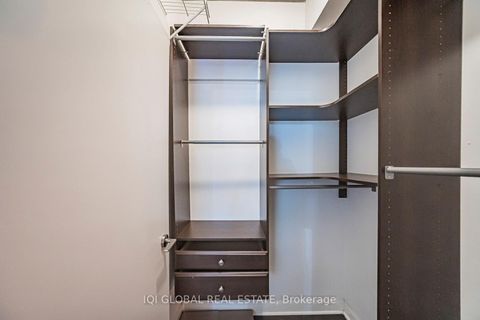 Photo 19 at 406 - 478 King Street W, Waterfront Communities C1, Toronto