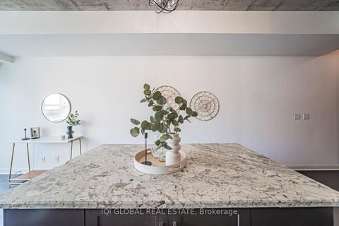 Photo 22 at 406 - 478 King Street W, Waterfront Communities C1, Toronto