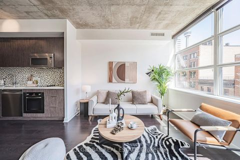 Photo 33 at 406 - 478 King Street W, Waterfront Communities C1, Toronto