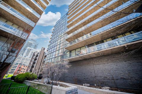 Photo 45 at 406 - 478 King Street W, Waterfront Communities C1, Toronto