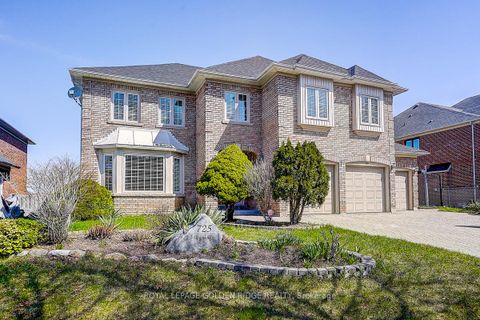 Photo 1 at 725 Exceller Circle, Wyndham, Newmarket