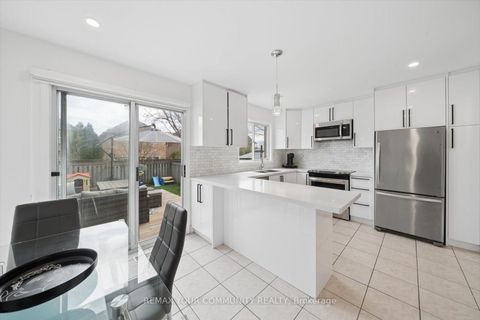 Photo 16 at 133 Novella Road, Patterson, Vaughan