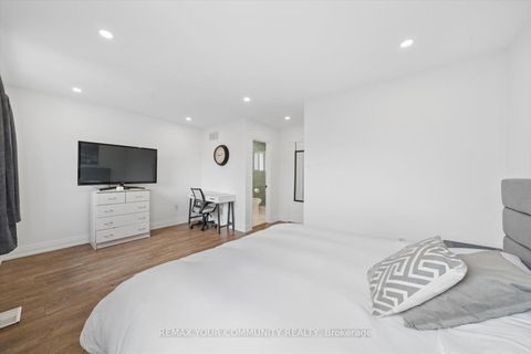 Photo 25 at 133 Novella Road, Patterson, Vaughan