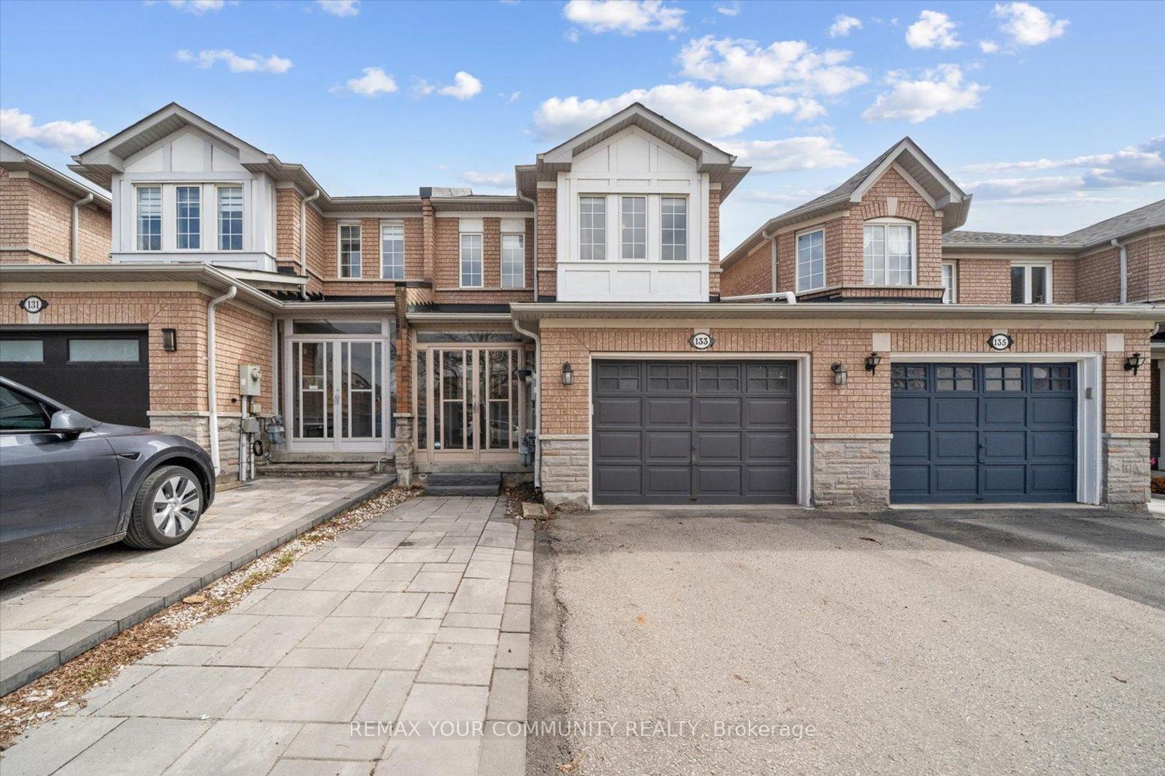133 Novella Road, Patterson, Vaughan photo number 2