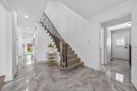 Photo 18 at 33 Winborne Drive, Brownridge, Vaughan