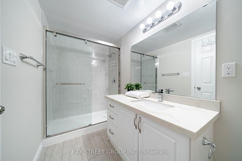 Photo 27 at 33 Winborne Drive, Brownridge, Vaughan