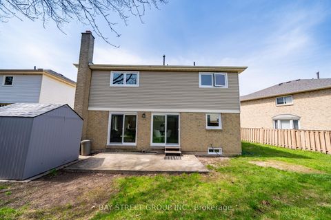Photo 40 at 33 Winborne Drive, Brownridge, Vaughan