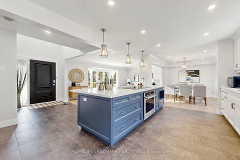 Photo 9 at 16 Worsley Court, Unionville, Markham