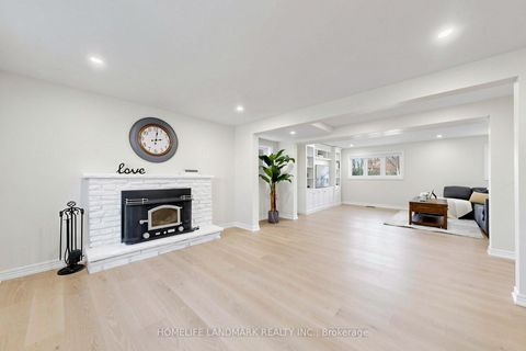 Photo 31 at 16 Worsley Court, Unionville, Markham