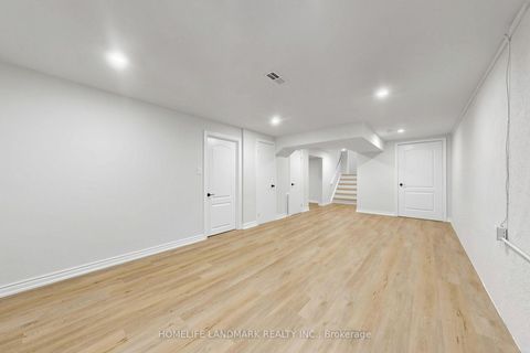 Photo 34 at 16 Worsley Court, Unionville, Markham