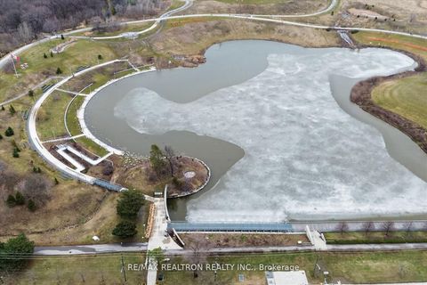 Photo 4 at 323 - 3100 Keele Street, CFB, Toronto