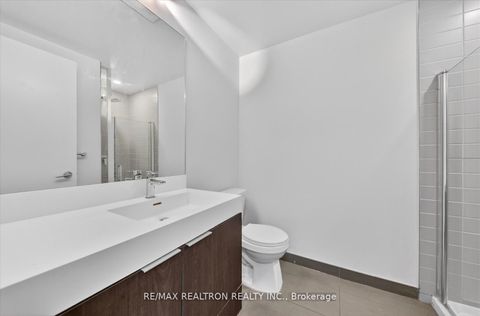 Photo 7 at 323 - 3100 Keele Street, CFB, Toronto