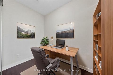 Photo 8 at 323 - 3100 Keele Street, CFB, Toronto
