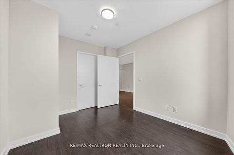 Photo 37 at 323 - 3100 Keele Street, CFB, Toronto