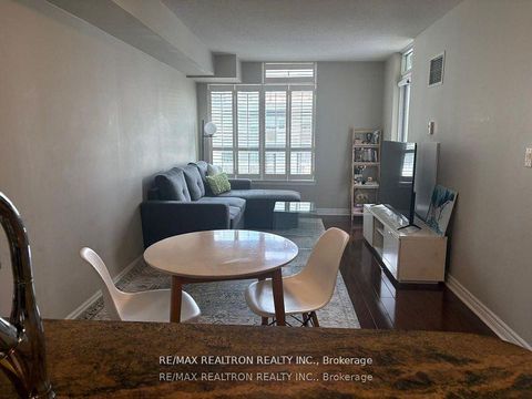 Photo 11 at 709 - 225 Wellesley Street E, South St. James Town, Toronto