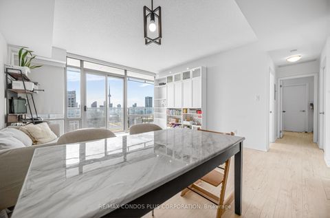 Photo 4 at 4404 - 38 Grenville Street, Bay Street Corridor, Toronto